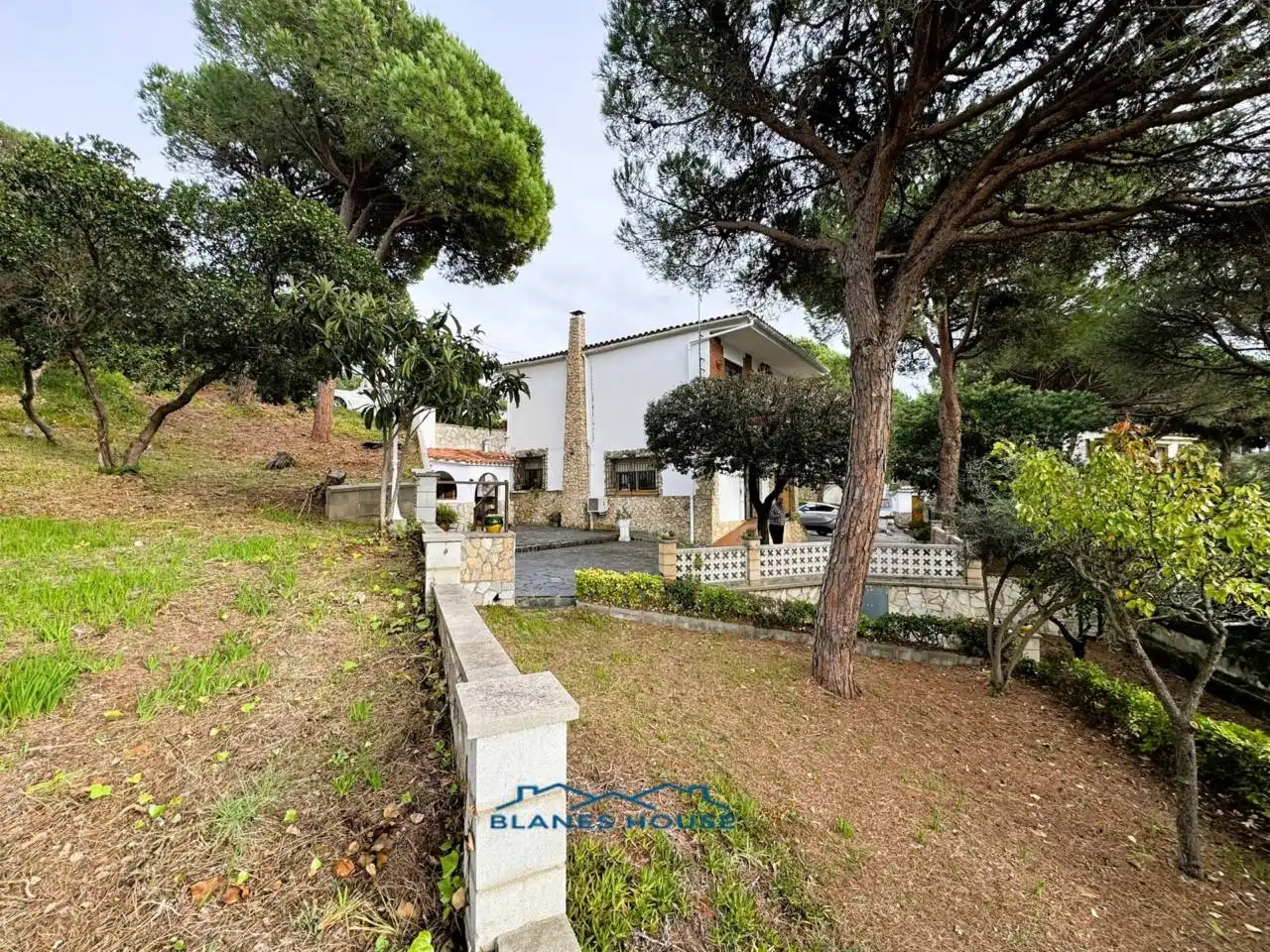 Vista exterior de Casa o xalet en venda en Tordera amb Aire condicionat, Jardí privat i Terrassa