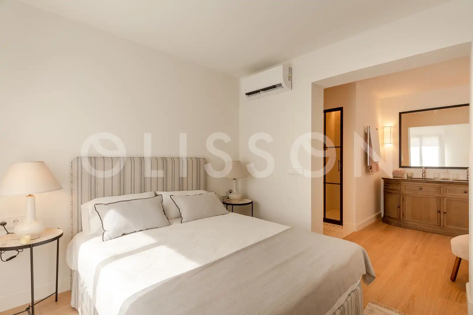 Dormitori de Dúplex en venda en Madrid amb Aire condicionat, Terrassa i Traster