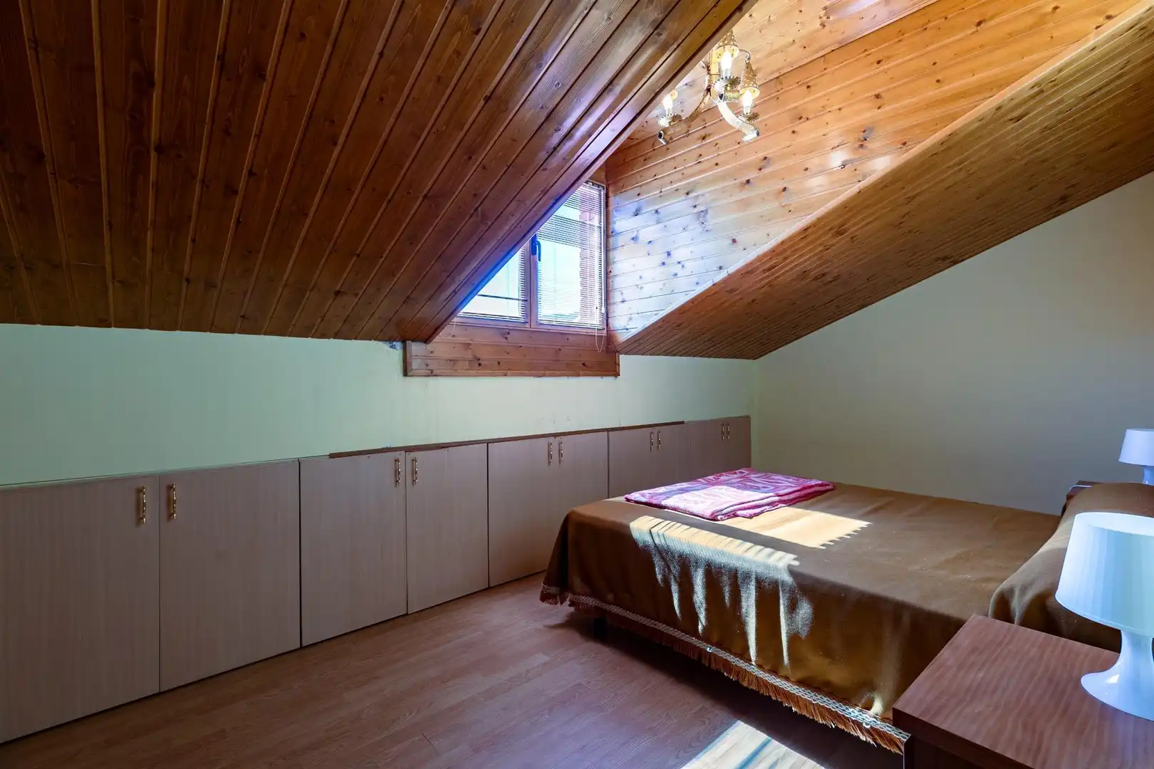 Schlafzimmer von Gebäude zum Verkauf in Puente la Reina de Jaca