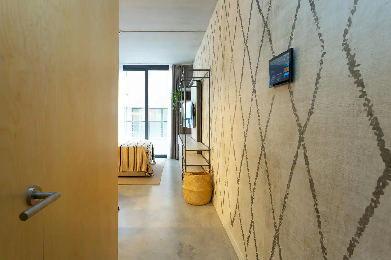 Wohnung zur Miete in Barcelona mit Klimaanlage, Heizung und Privatgarten