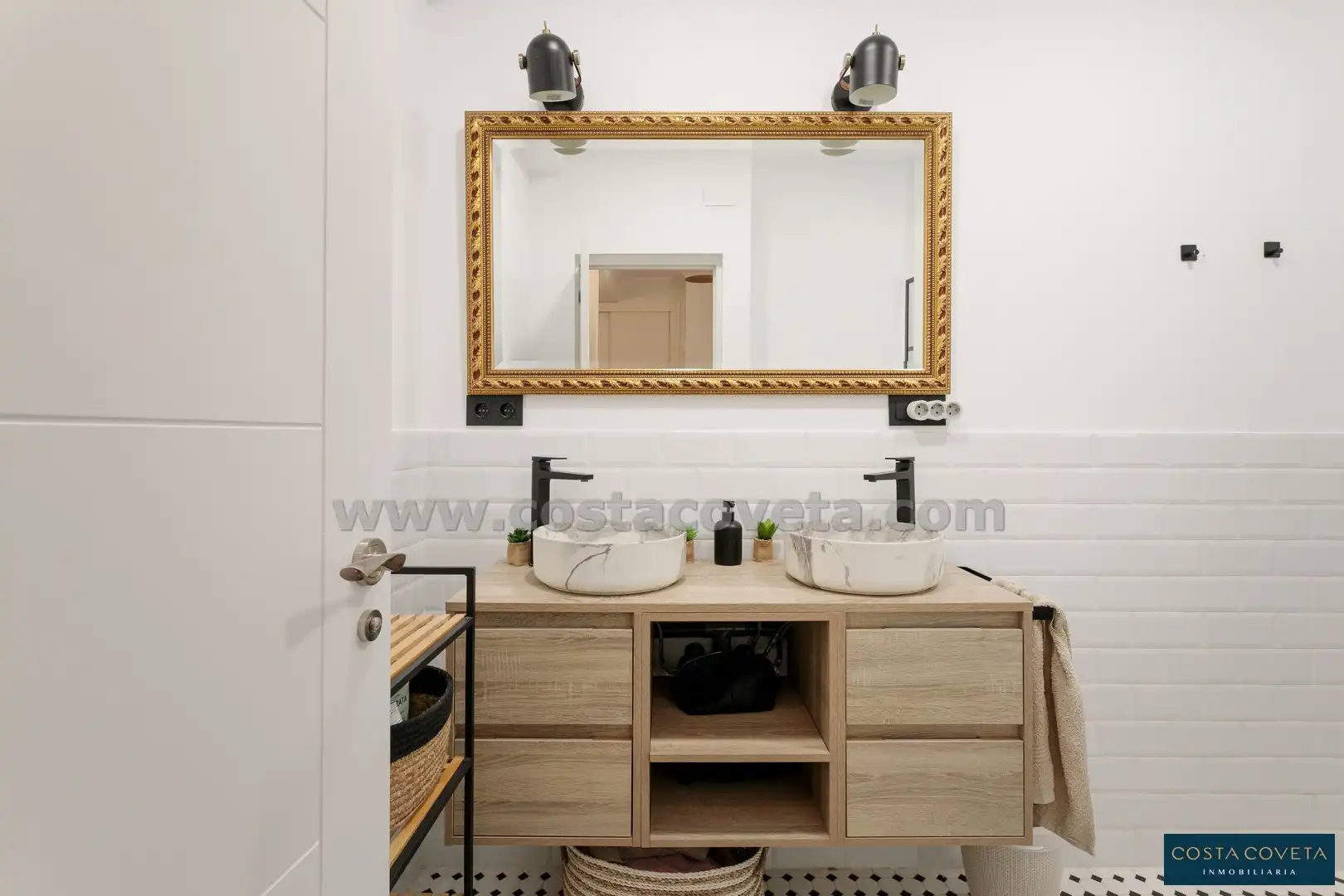 Bathroom of Houses for sale in El Campello  with Air Conditioner, Private garden and Terrace