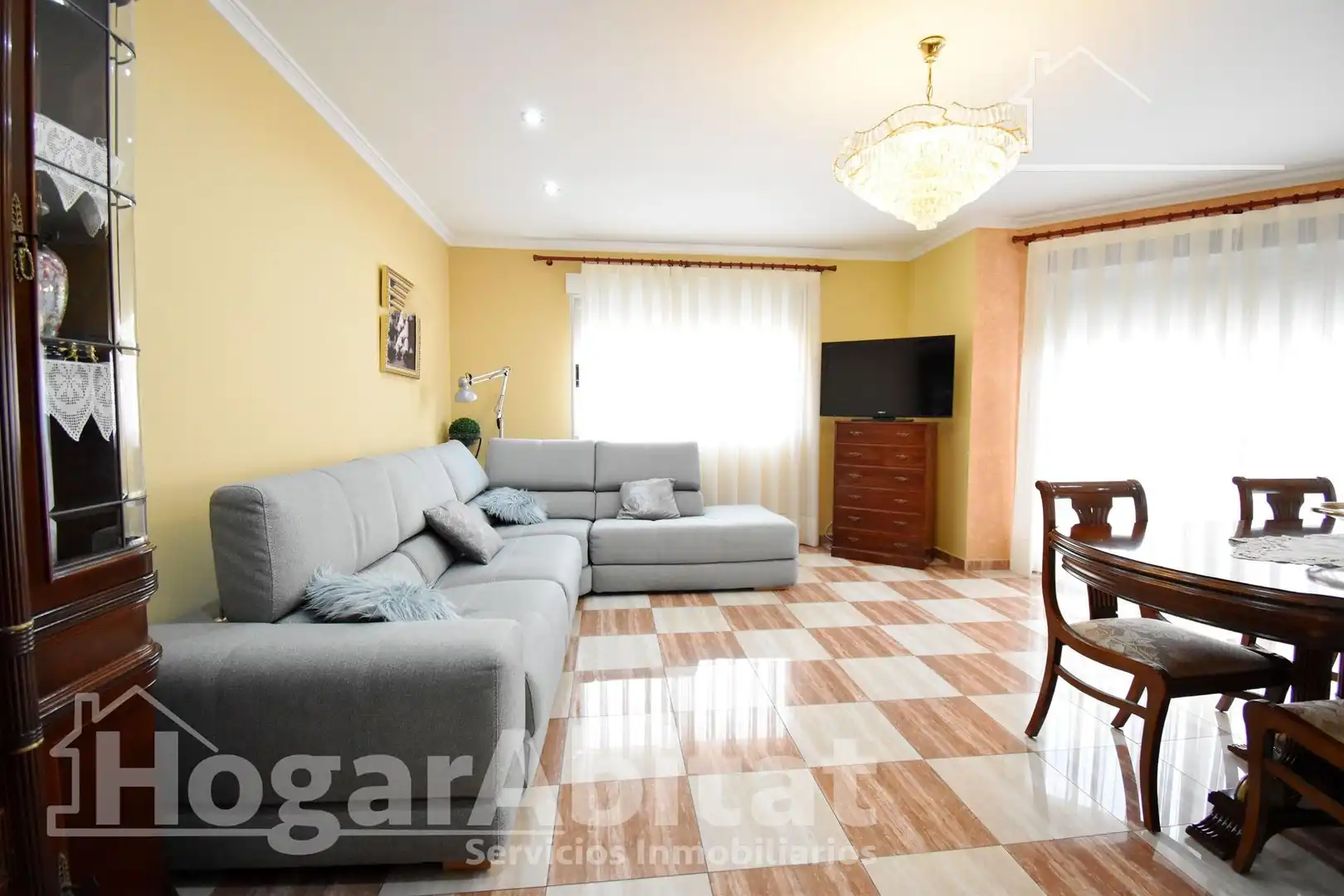 Casa amb terrassa en venda a Carrer JAUME ROIG