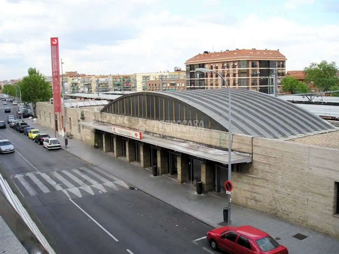 Exterior view of Commercial properties for sale in Fuenlabrada  with Air Conditioner and Alarm