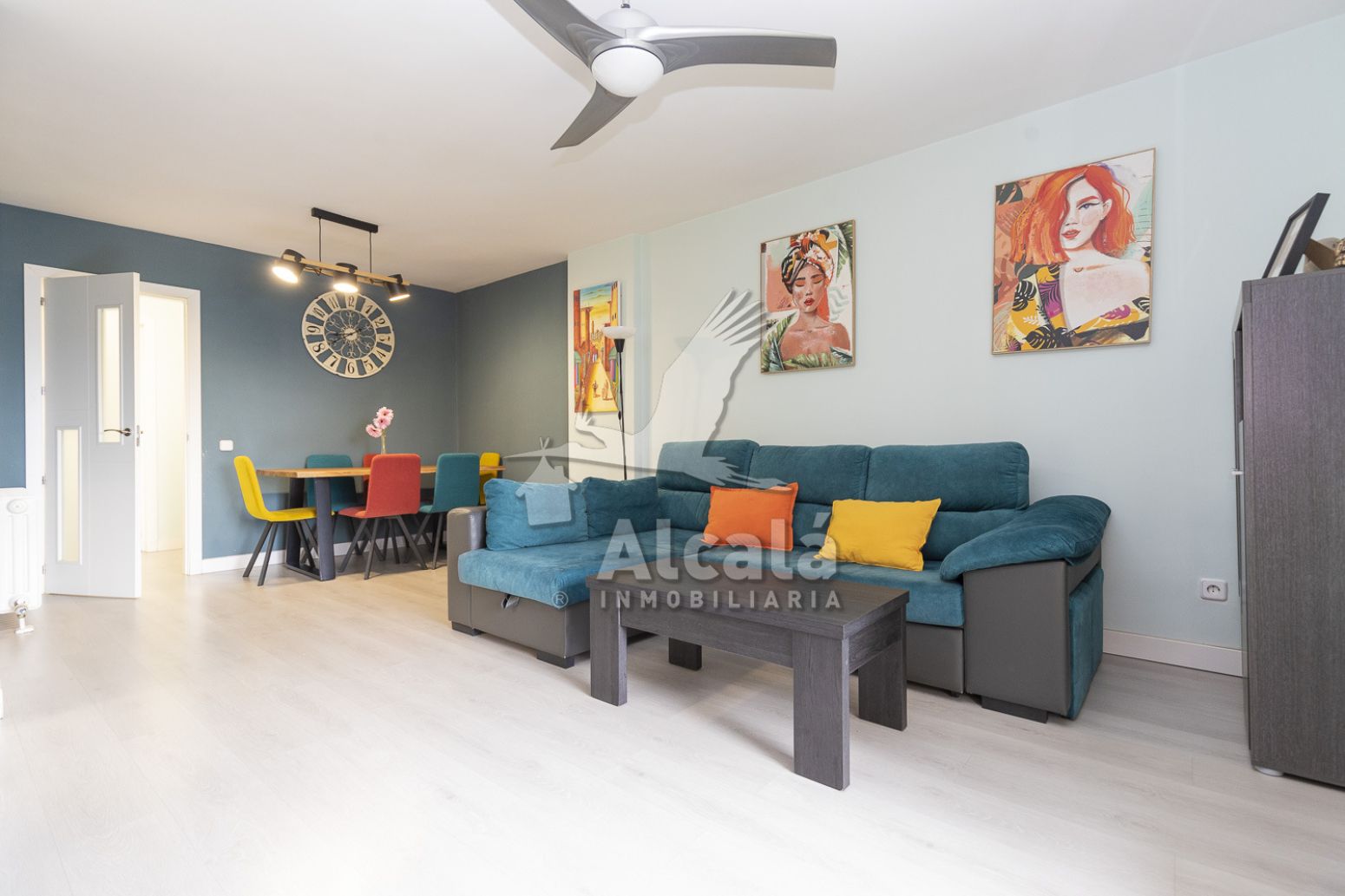 Vista exterior de Piso en venta en Alcalá de Henares con Calefacción