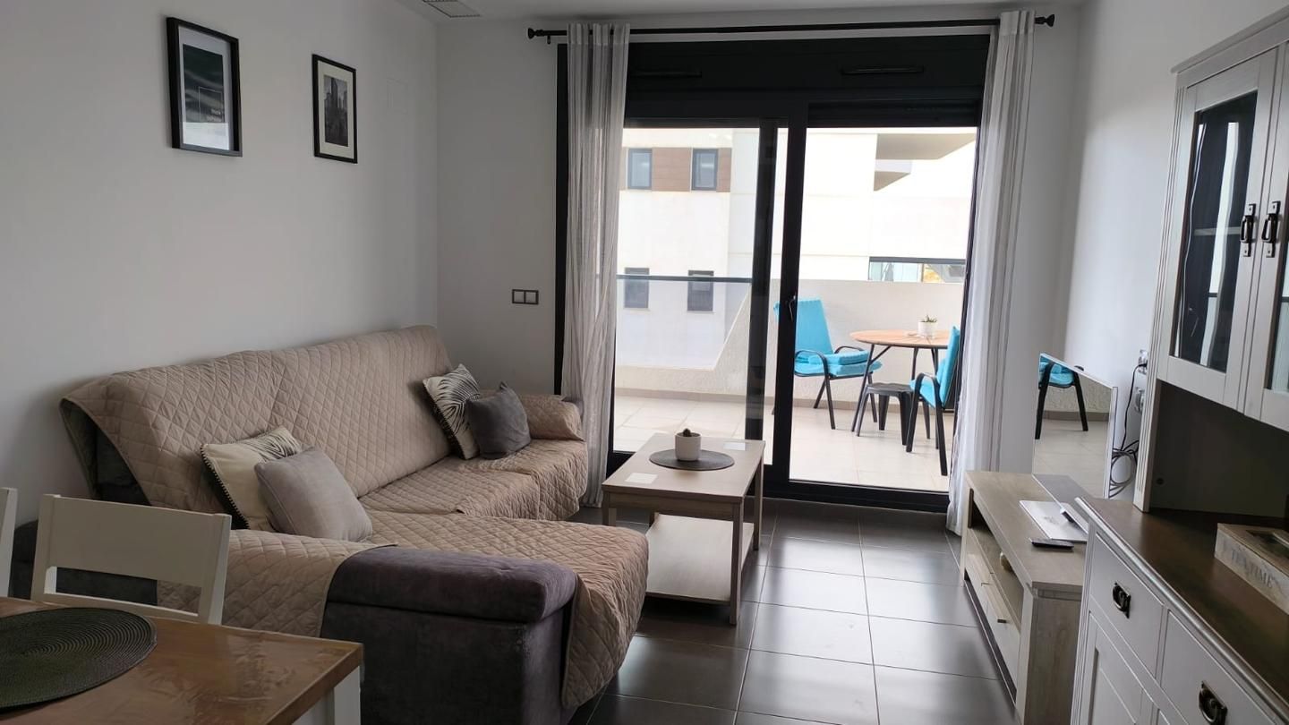 Apartment to rent in Los Arenales del Sol
