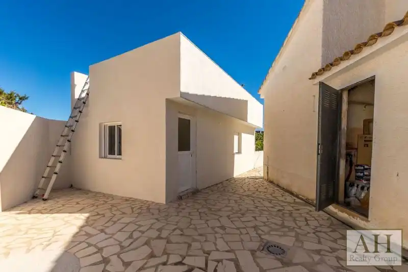 Vista exterior de Casa adosada en venta en L'Alfàs del Pi