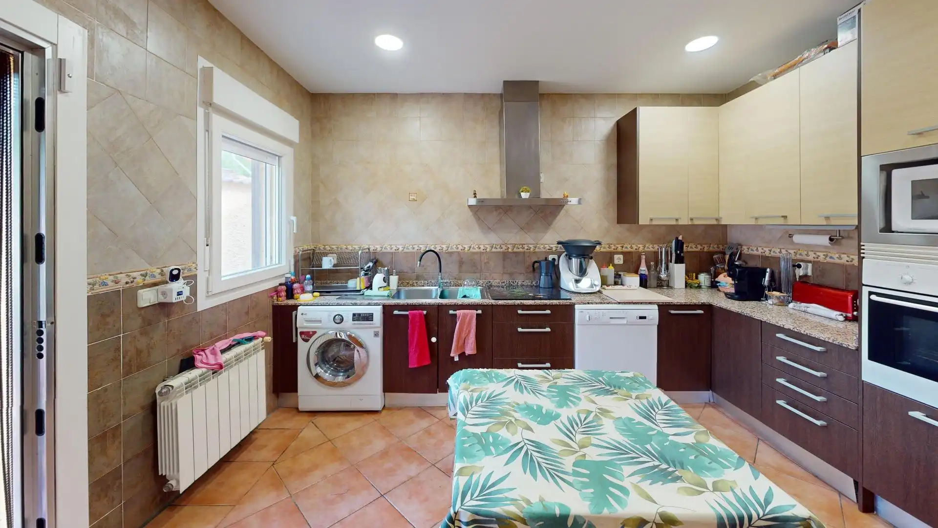 Cocina de Casa o chalet en venta en El Molar (Madrid) con Aire acondicionado, Calefacción y Jardín privado