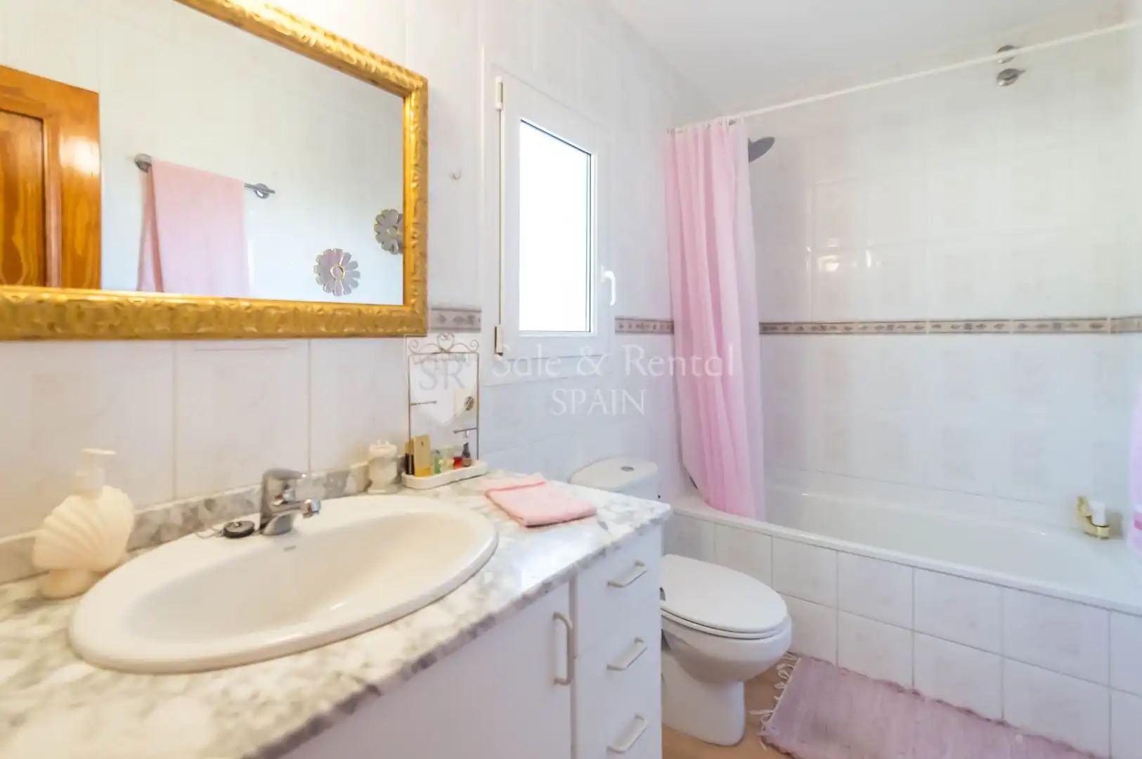 Bathroom of Houses for sale in Lloret de Mar  with Air Conditioner, Heating and Private garden