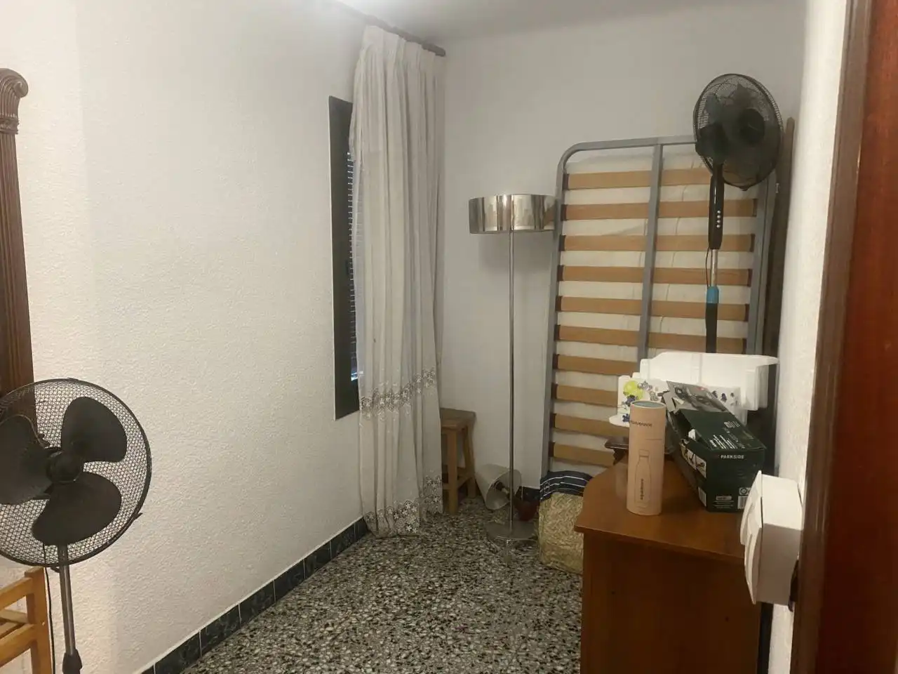 Habitación de Piso en venta en Cornellà de Llobregat con Balcón