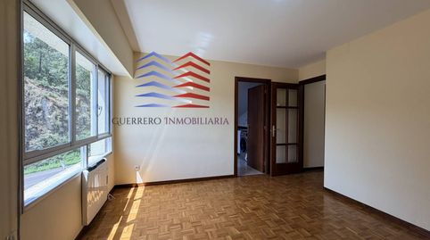 Foto 2 de Apartament de lloguer a Calle Tangaraño, Barbadás, Ourense