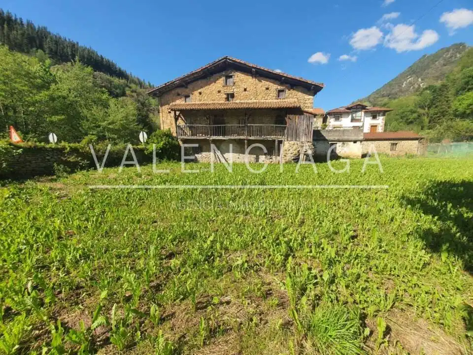 Einfamilien-Reihenhaus zum Verkauf in Ataun