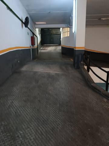 Garaje en Alquiler en Carrer Mare de Déu del Carmel, 2 en El Putget i el Farró