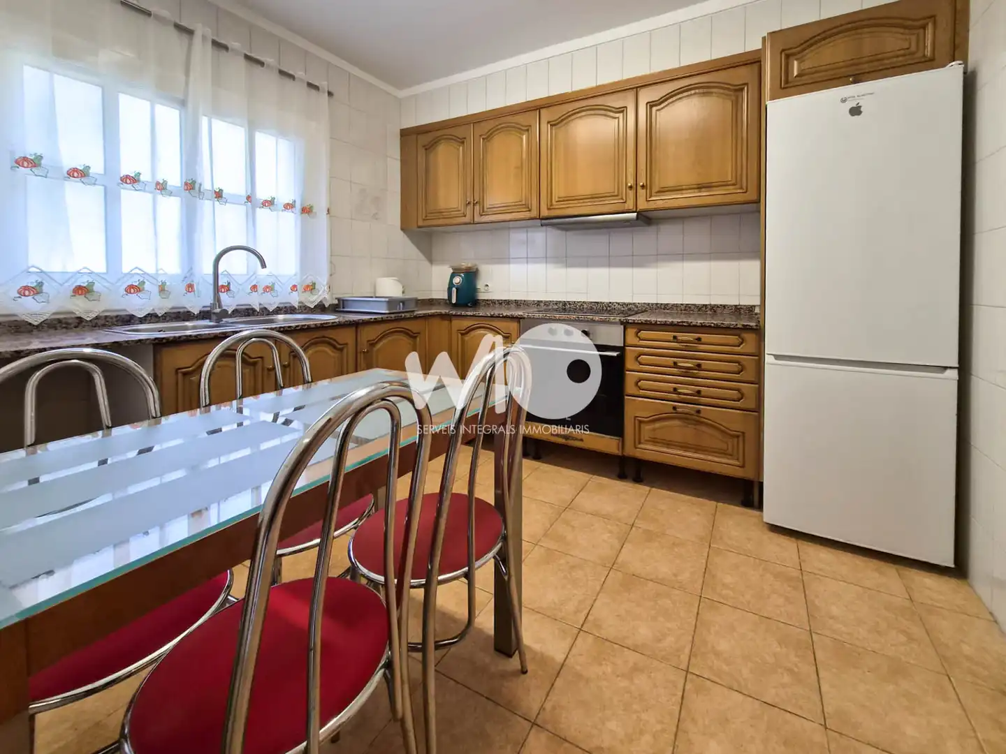 Cocina de Casa o chalet de alquiler en Girona con Aire acondicionado, Calefacción y Terraza
