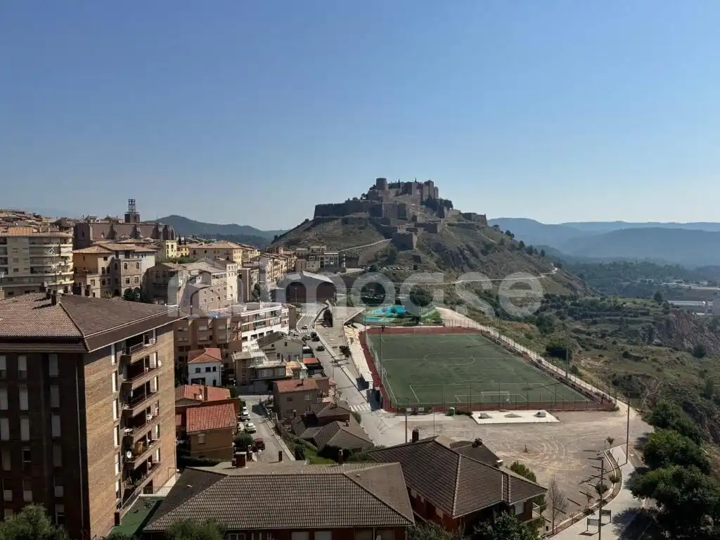 Vista exterior de Pis en venda en Cardona