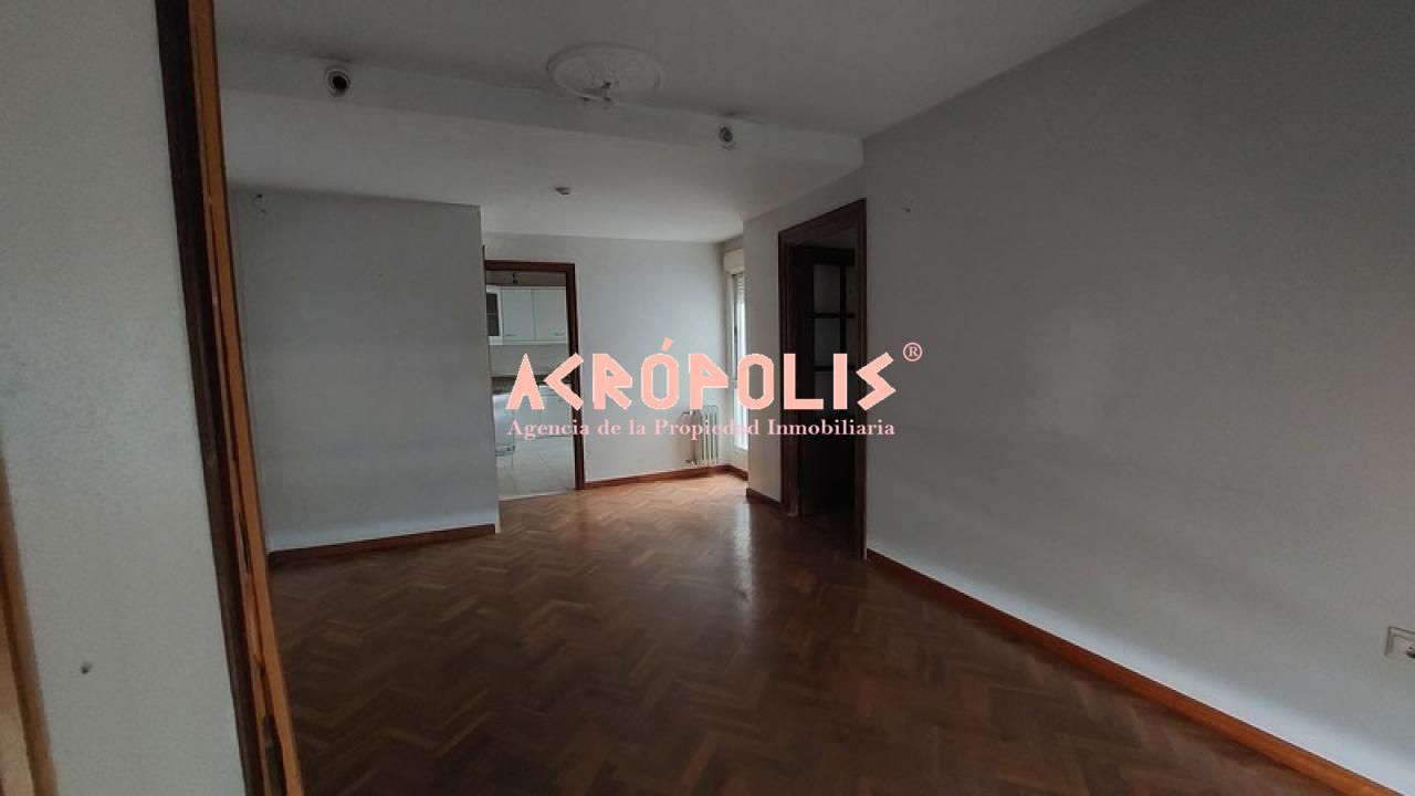 Bedroom of Flat to rent in Benavente  with Heating