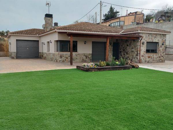 Casa-chalet en Venta en Carrer de la Daina en Les Martines