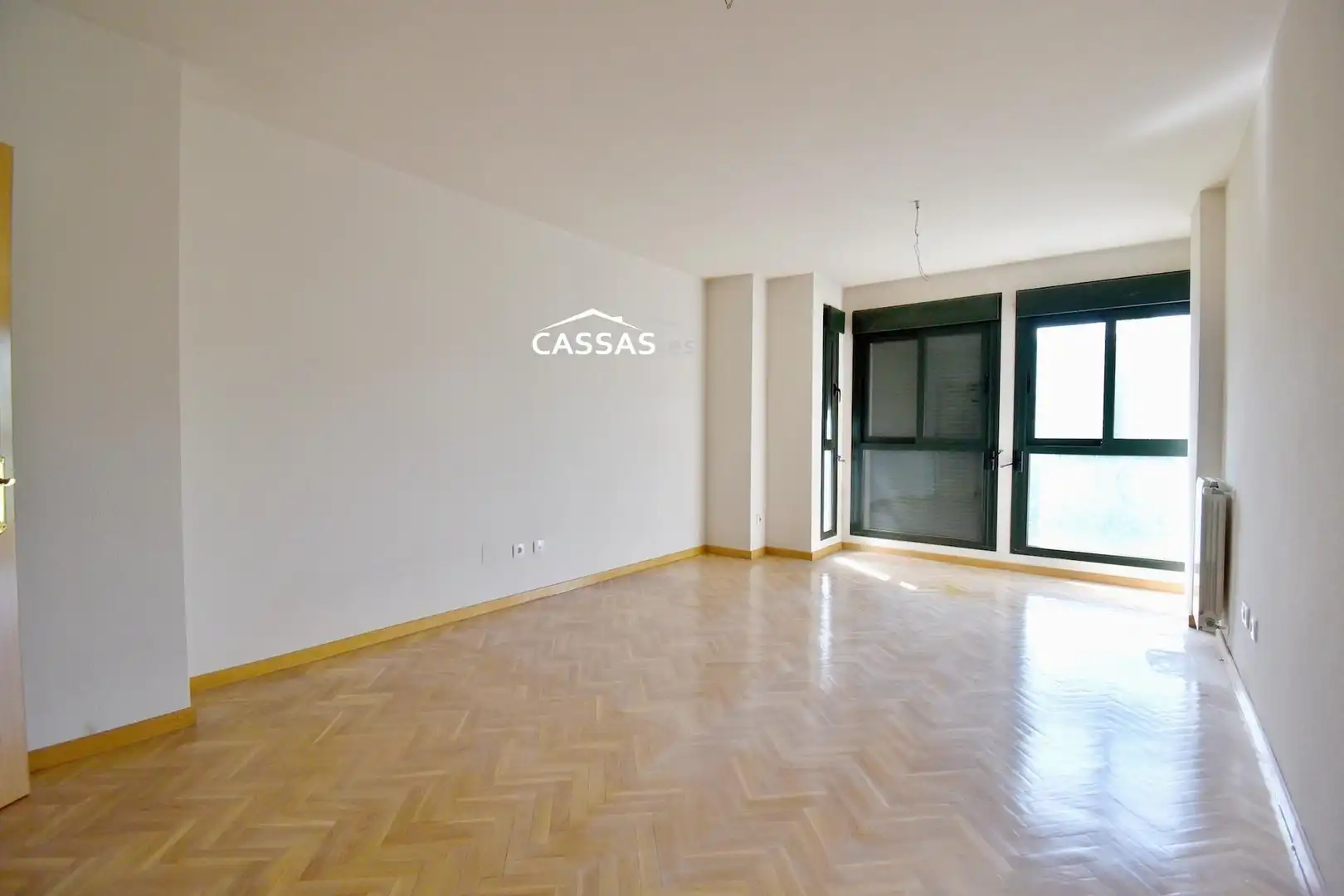 Living room of Flat for sale in Torrejón de Ardoz  with Heating, Parquet flooring and Storage room