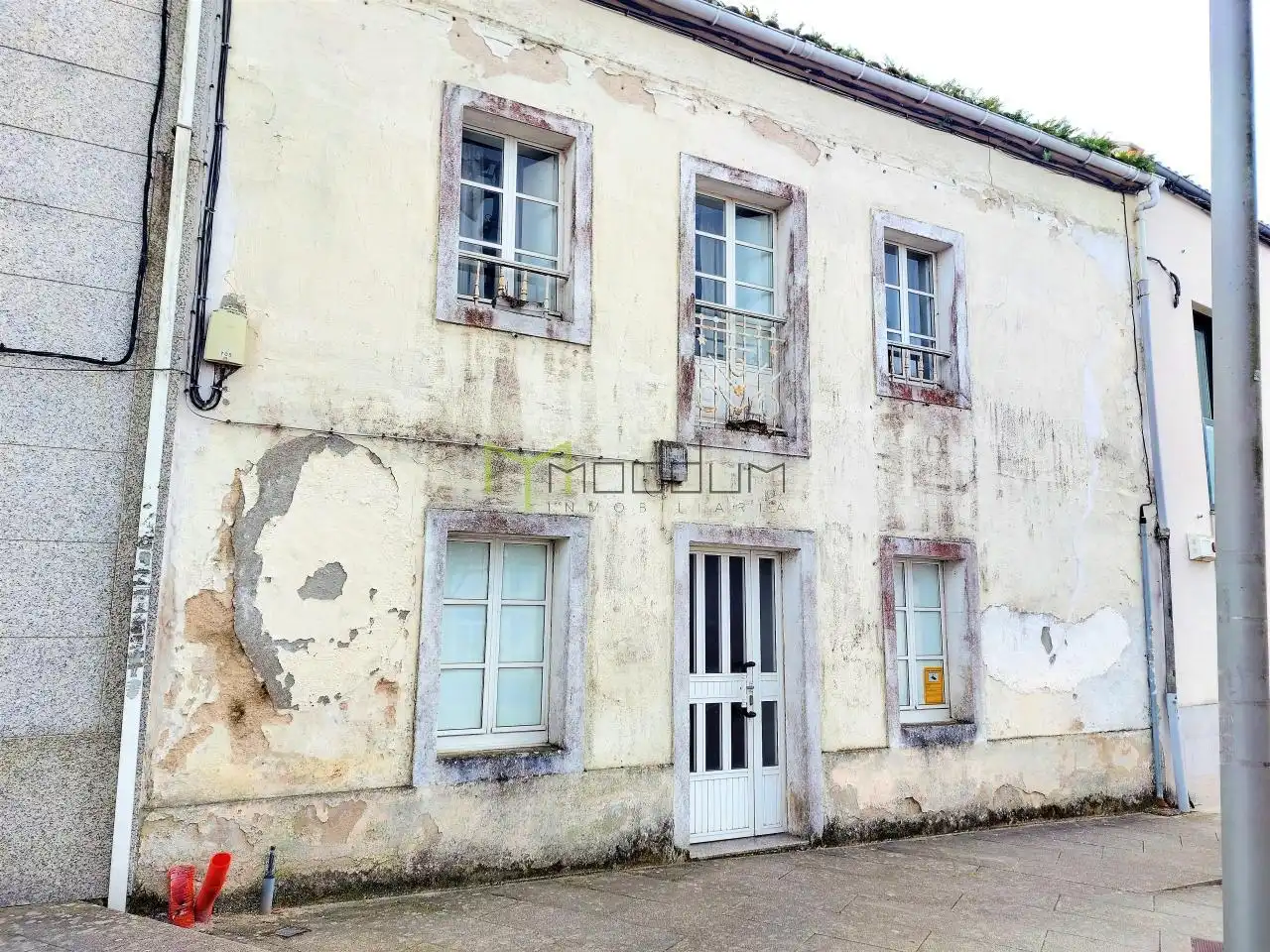 Vista exterior de Casa o chalet en venta en Santiago de Compostela  con Calefacción y Jardín privado