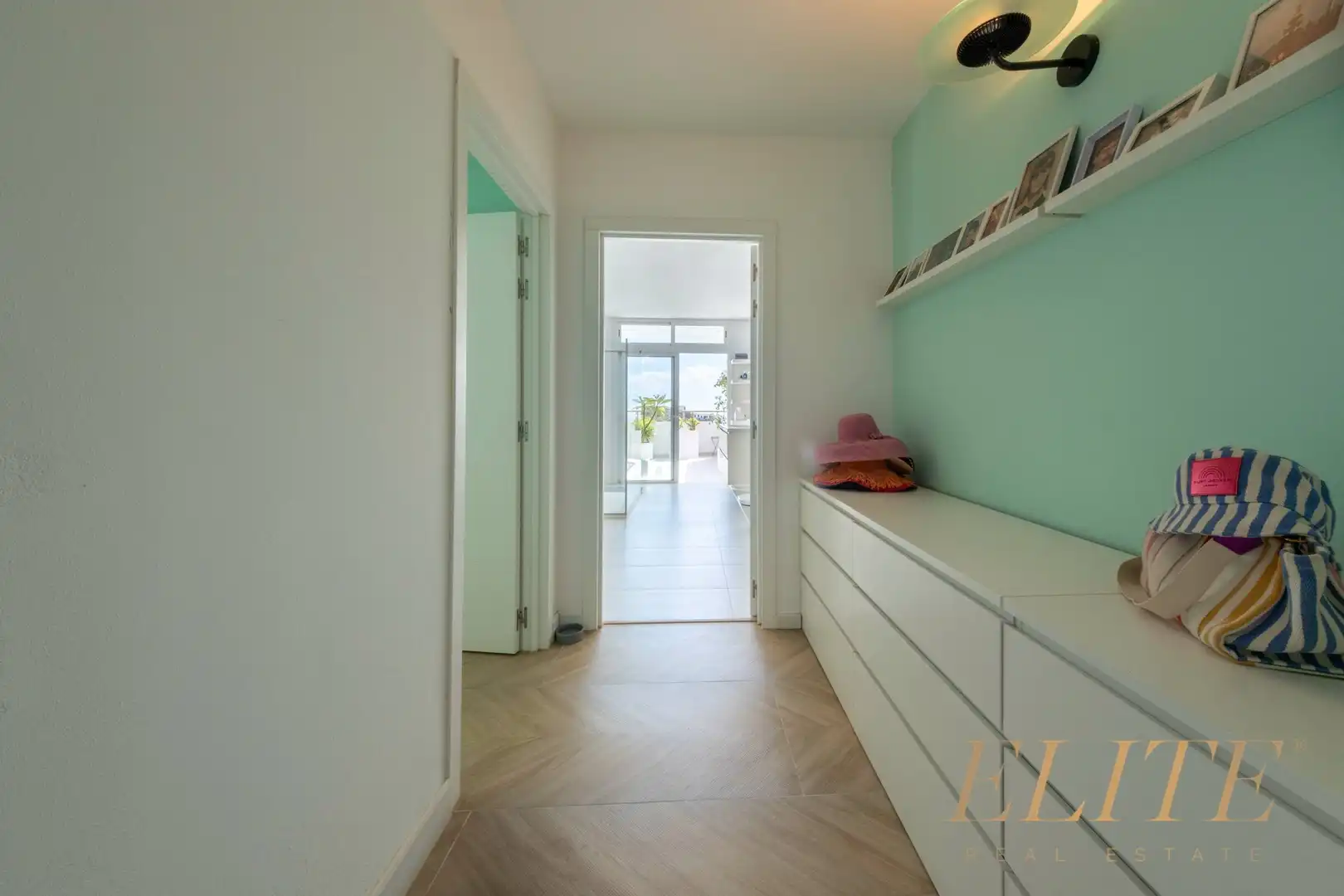 Einfamilien-Reihenhaus zum Verkauf in Mogán mit Klimaanlage, Heizung und Terrasse