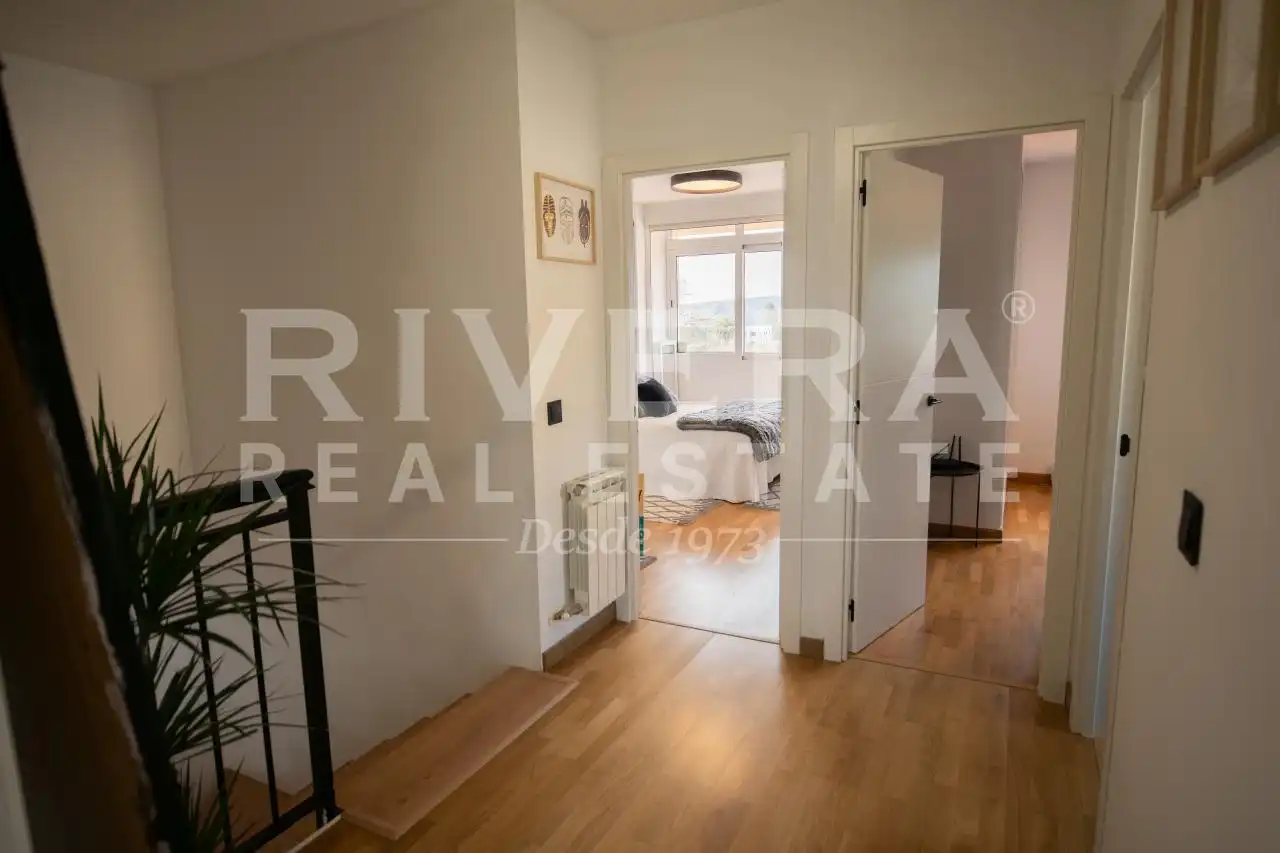 Casa adosada en venda en Sanxenxo amb Calefacció, Jardí privat i Terrassa