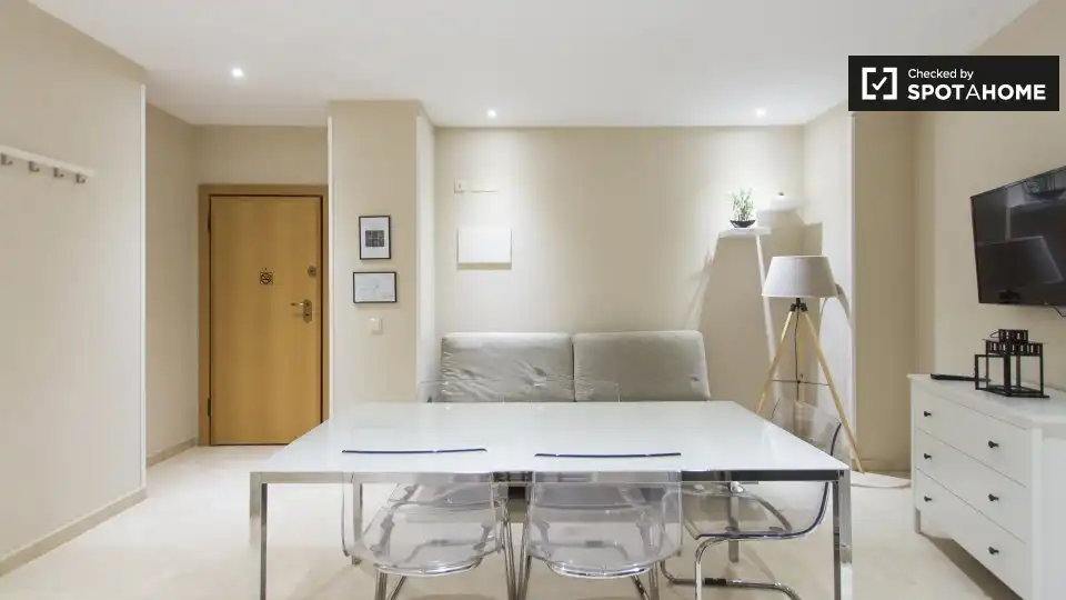 2 hab, 62m² en Sol, Centro, Madrid - Image 4