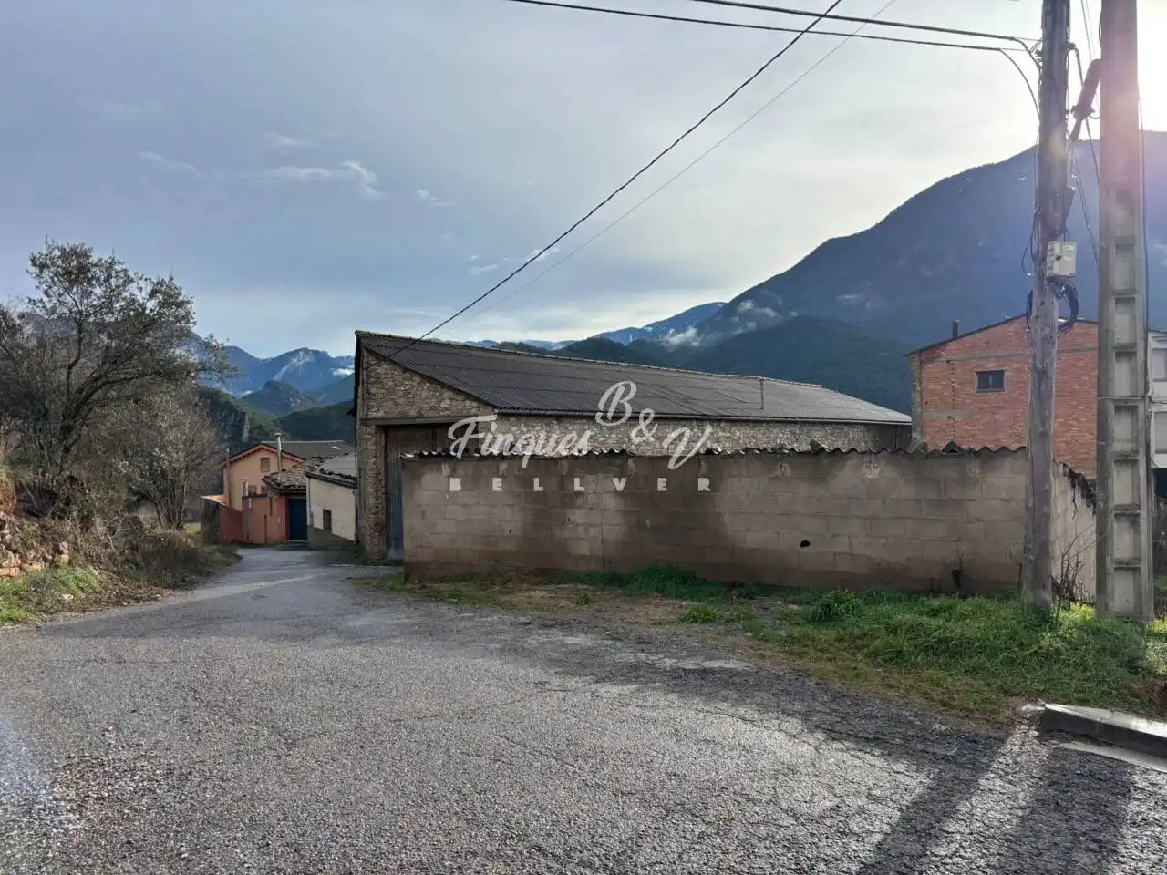 Exterior view of Industrial buildings for sale in Coll de Nargó