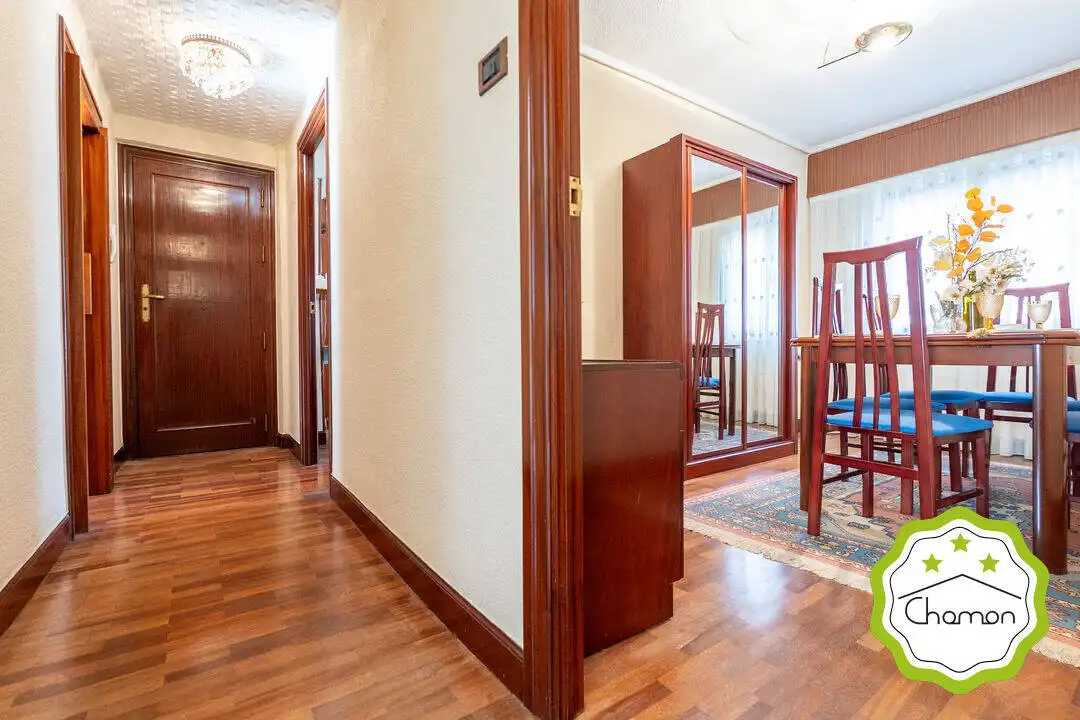 Piso en venta en Bilbao  con Calefacción, Jardín privado y Amueblado
