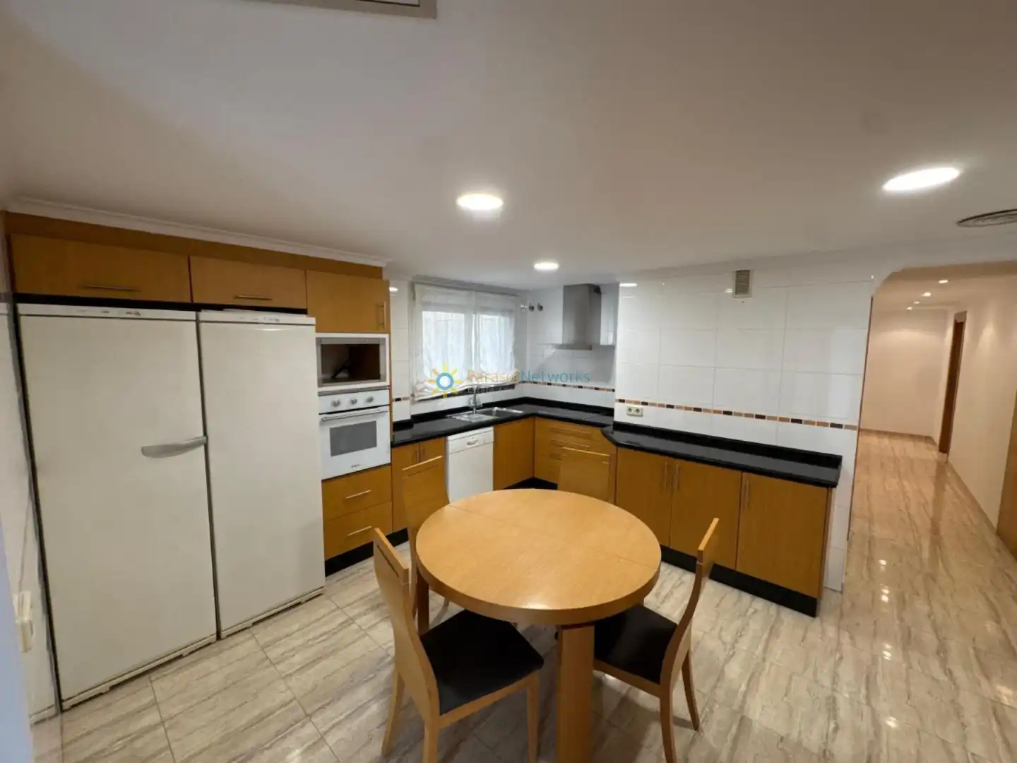 Kitchen of Flat for rent in Oliva  with Balcony