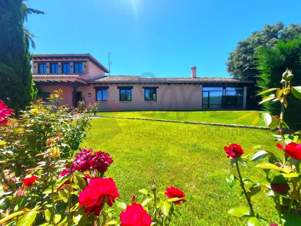 Casa con giardino in vendita a Camino de Villamediana