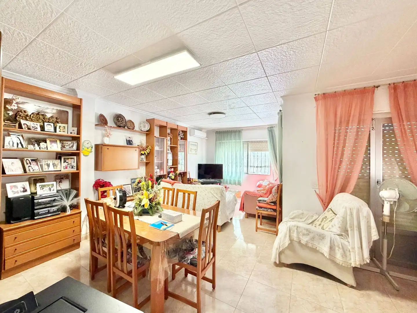 Living room of Houses for sale in Mutxamel  with Swimming Pool