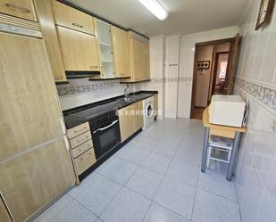 Kitchen of Flat for sale in  Logroño  with Heating, Parquet flooring and Storage room