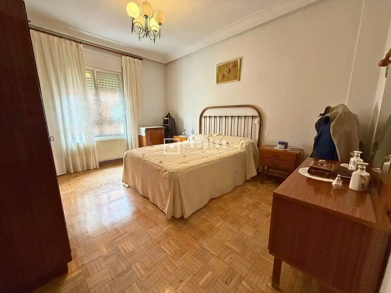 Habitación de Piso en venta en Madrid con Calefacción, Parquet y Terraza