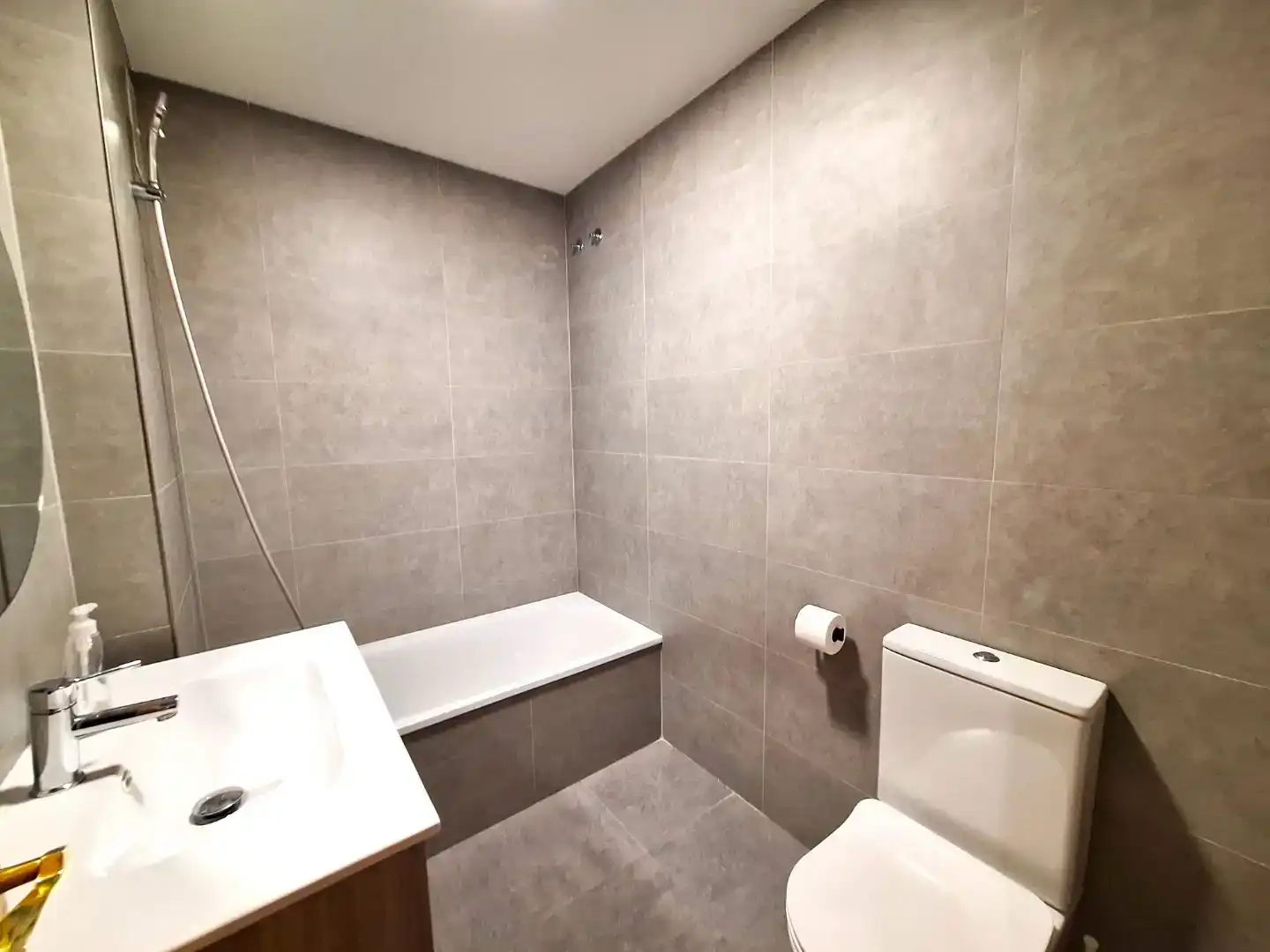Badezimmer von Wohnung zum Verkauf in Cheste mit Klimaanlage