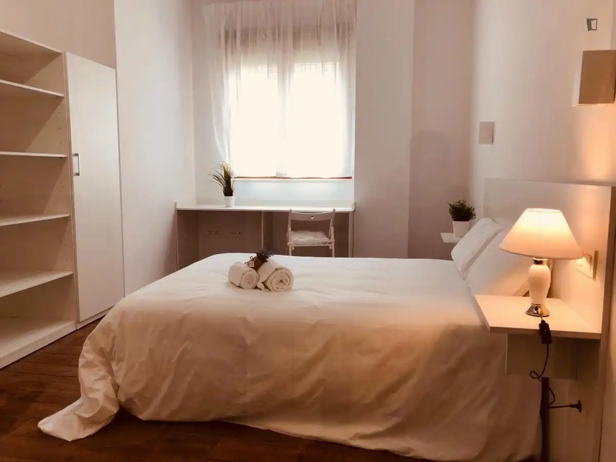 Study for rent in Teso de la Feria - Arrabal