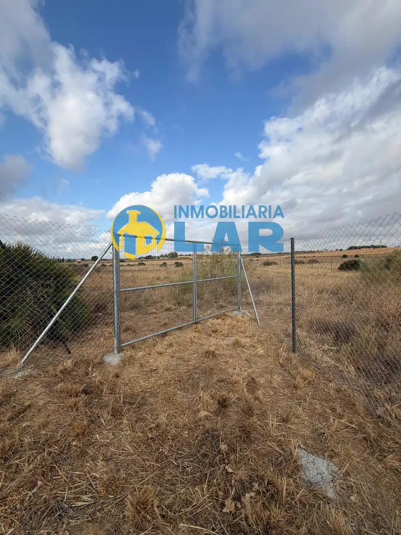 Land for sale in Niebla