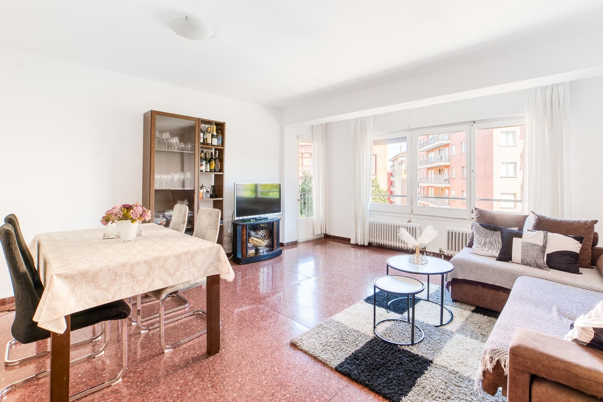 Living room of Flat for sale in Figueres  with Terrace