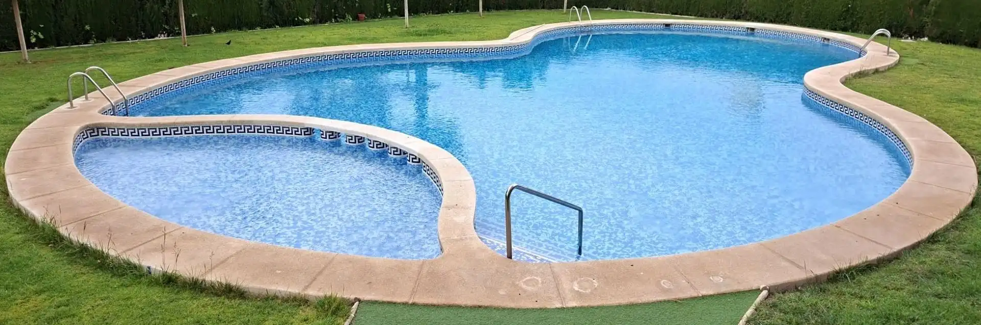 Swimming pool of Flat for sale in Benidorm  with Air Conditioner, Heating and Private garden