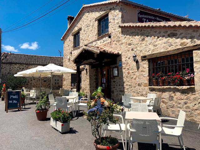 Local comercial en Venta en Calle Real, 13 en Collado Hermoso