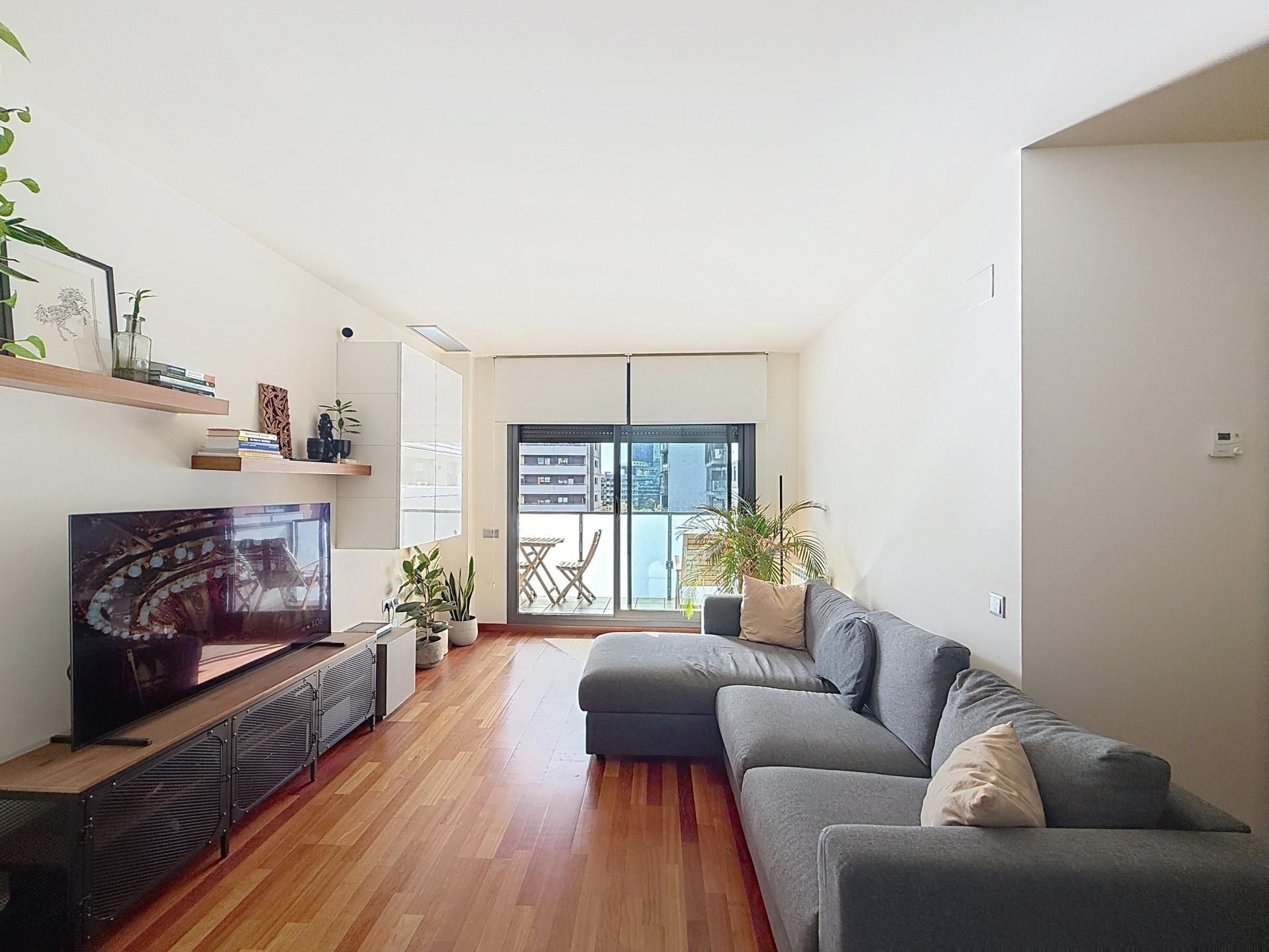 Living room of Flat for sale in  Barcelona Capital  with Air Conditioner, Heating and Terrace