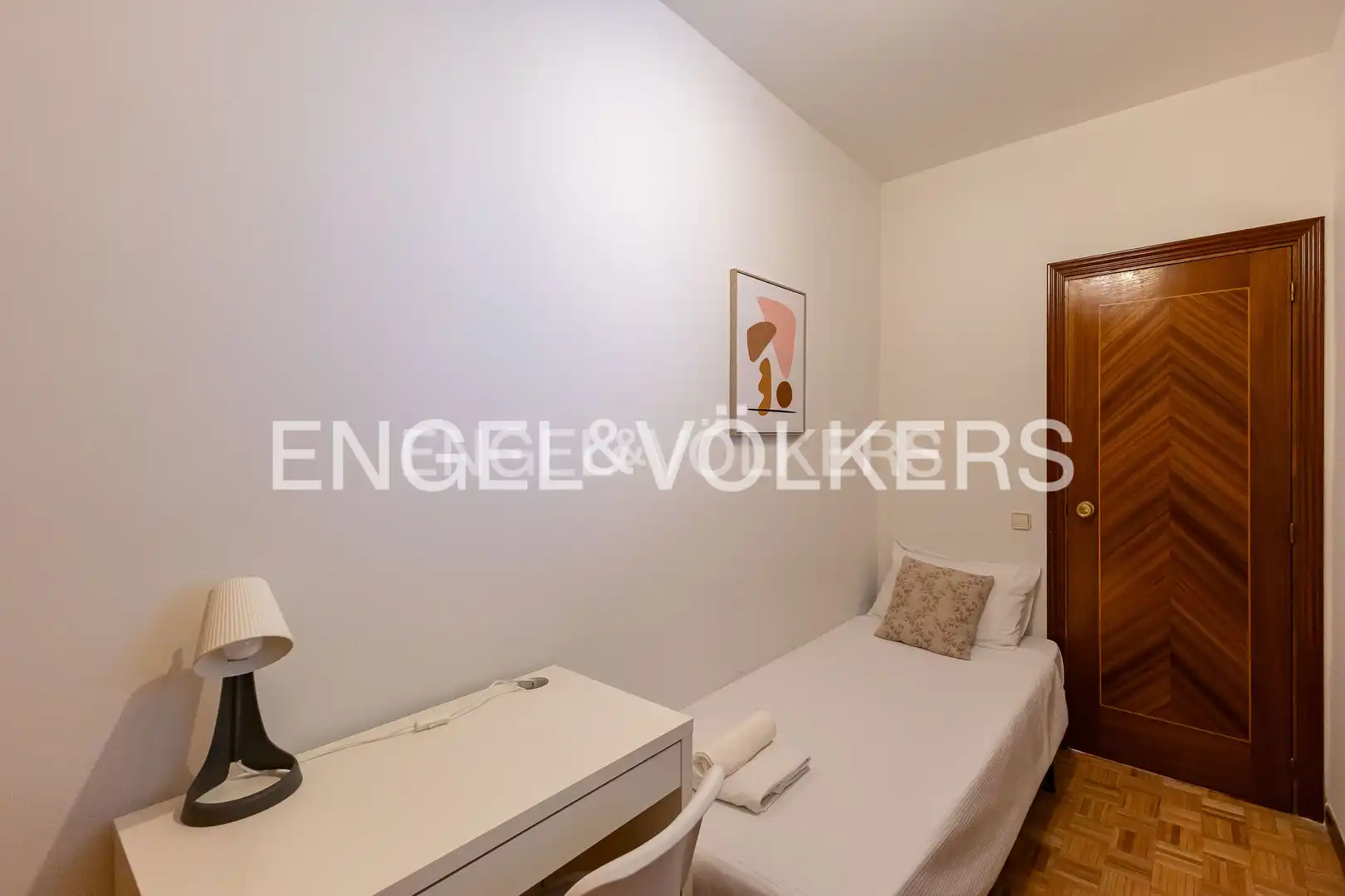 Bedroom of Flat for rent in Madrid  with Air Conditioner, Heating and Parquet flooring