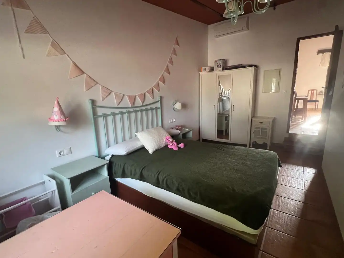 Dormitori de Finca rústica en venda en Almodóvar del Río amb Aire condicionat, Piscina i Alarma