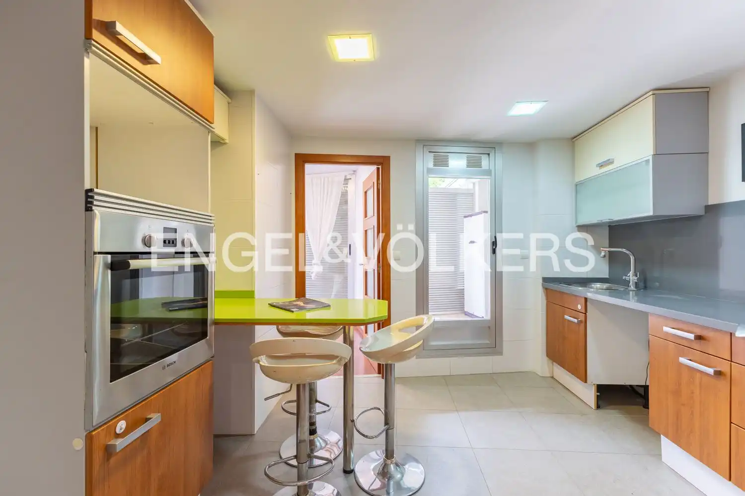 Kitchen of Duplexes for sale in Valencia  with Air Conditioner, Heating and Private garden