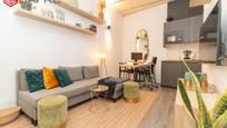 Sala d'estar de Pis en venda en  Madrid Capital
