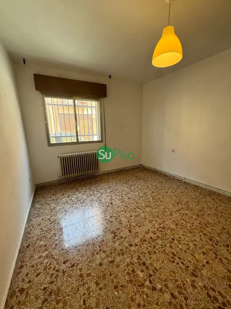 Casa adosada en venta en Avenida Rufino Rubio, 9, Yeles