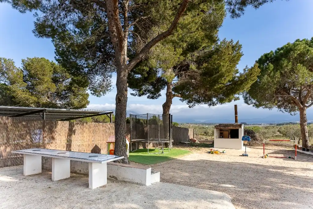 Jardín de Casa o chalet en venta en Castalla con Jardín privado, Piscina y Amueblado