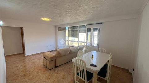 Foto 4 de Pis en venda a Calle Teruel, Piedras Redondas - Torrecárdenas,  Almería Capital