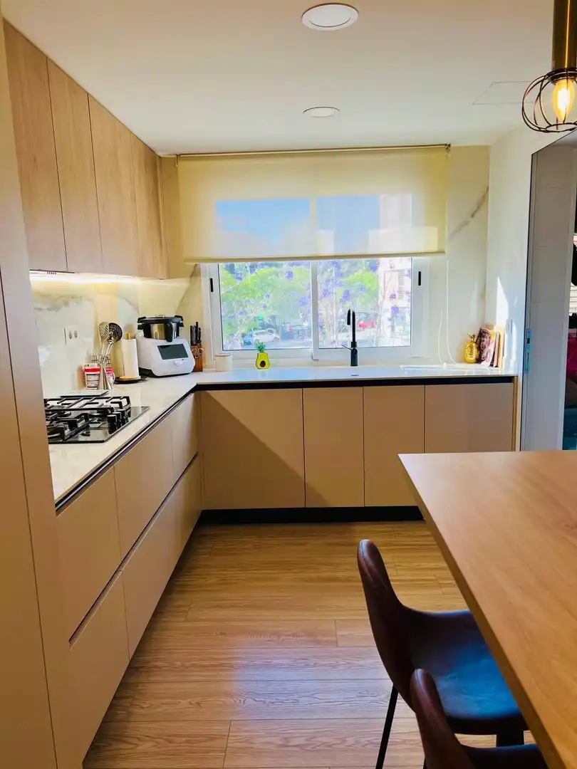 Cocina de Piso en venta en Alicante / Alacant con Aire acondicionado, Calefacción y Jardín privado