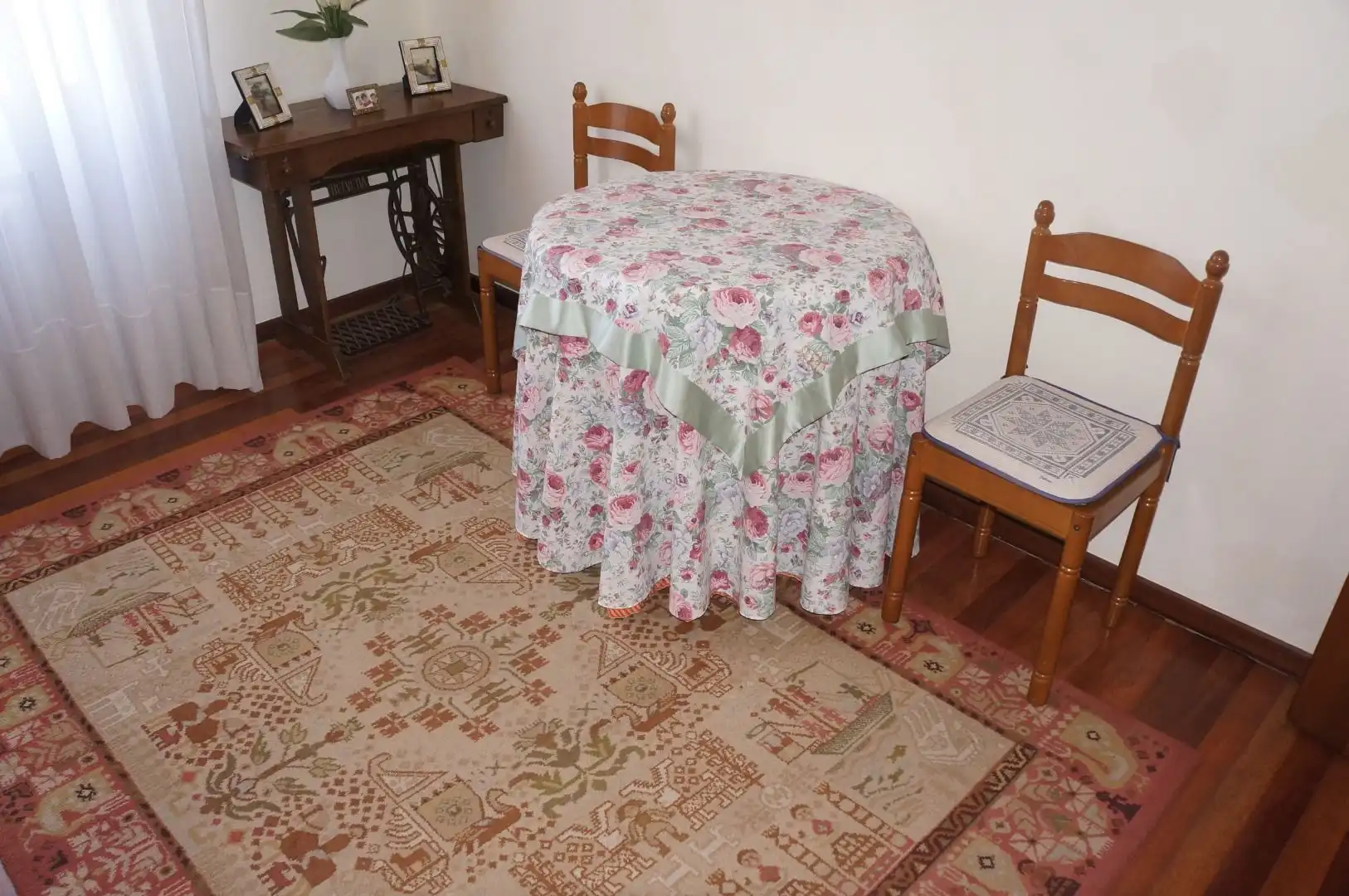 Menjador de Casa o xalet en venda en Entrena amb Terrassa