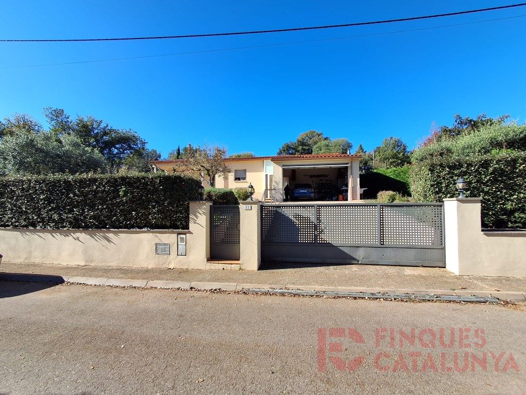 Exterior view of House or chalet for sale in Bescanó