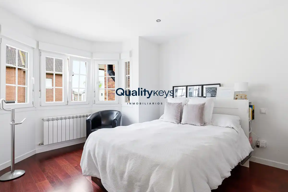 Habitación de Casa o chalet en venta en Madrid con Aire acondicionado, Calefacción y Jardín privado